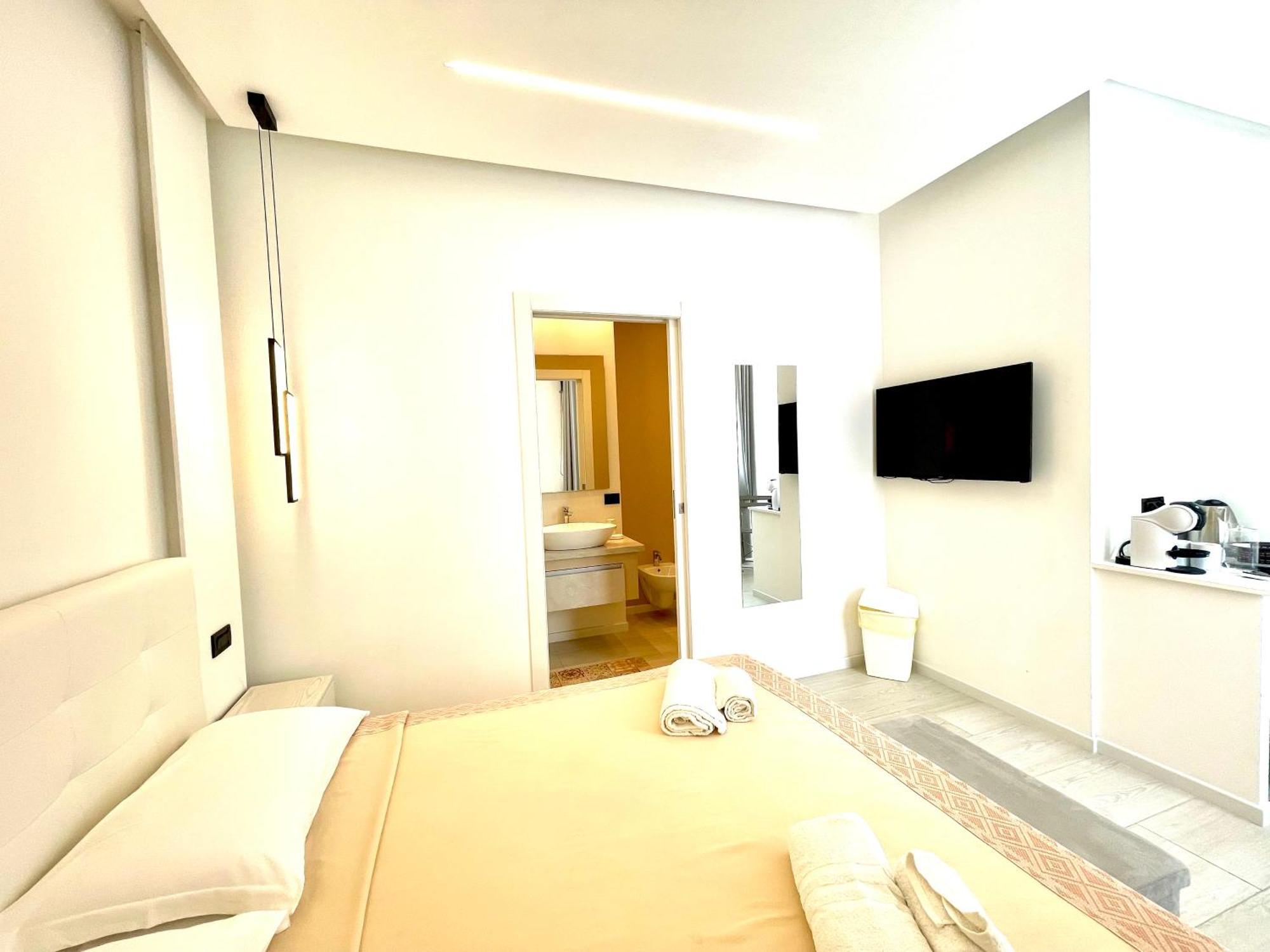 Magenta Rooms Olbia Esterno foto