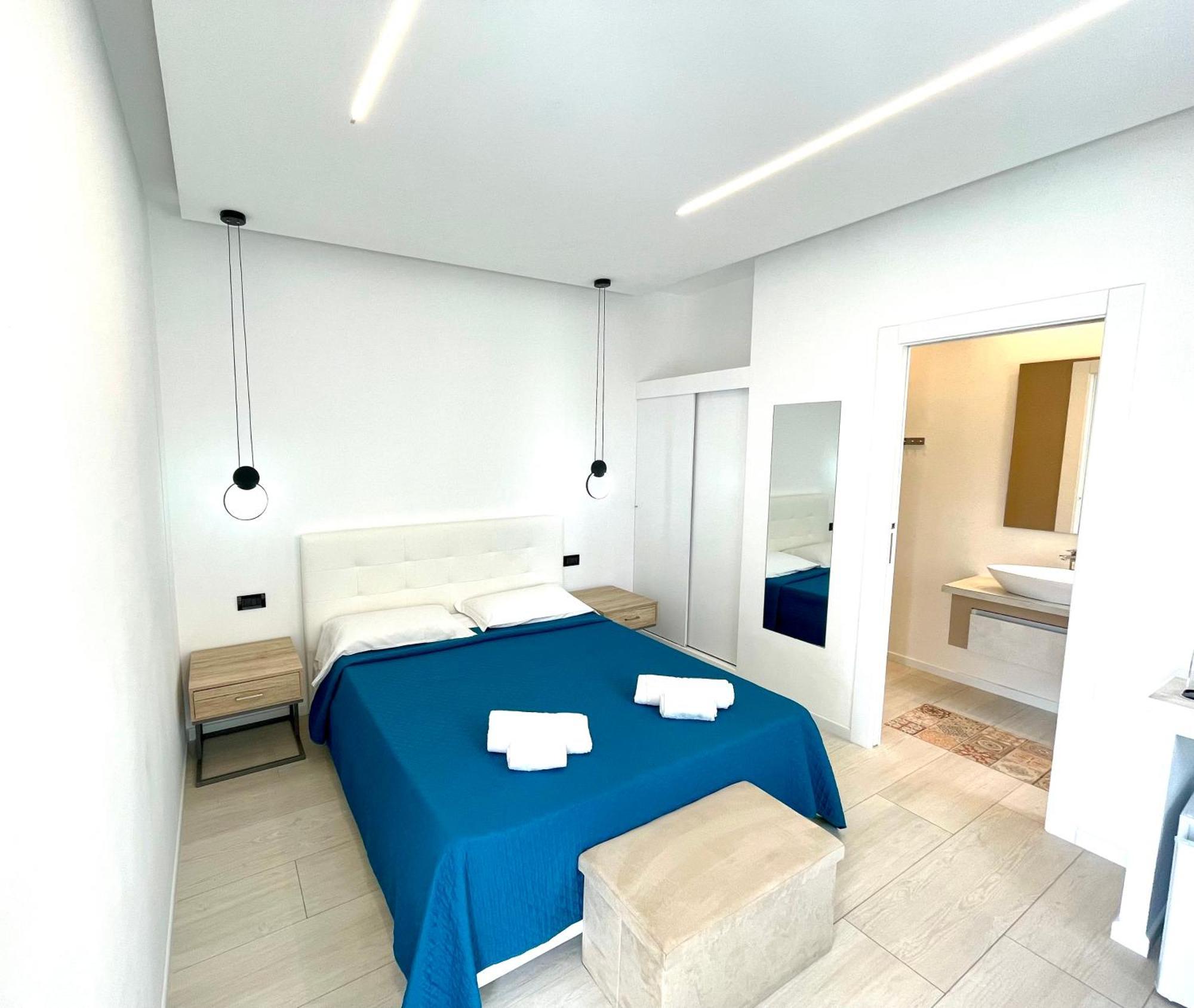 Magenta Rooms Olbia Esterno foto